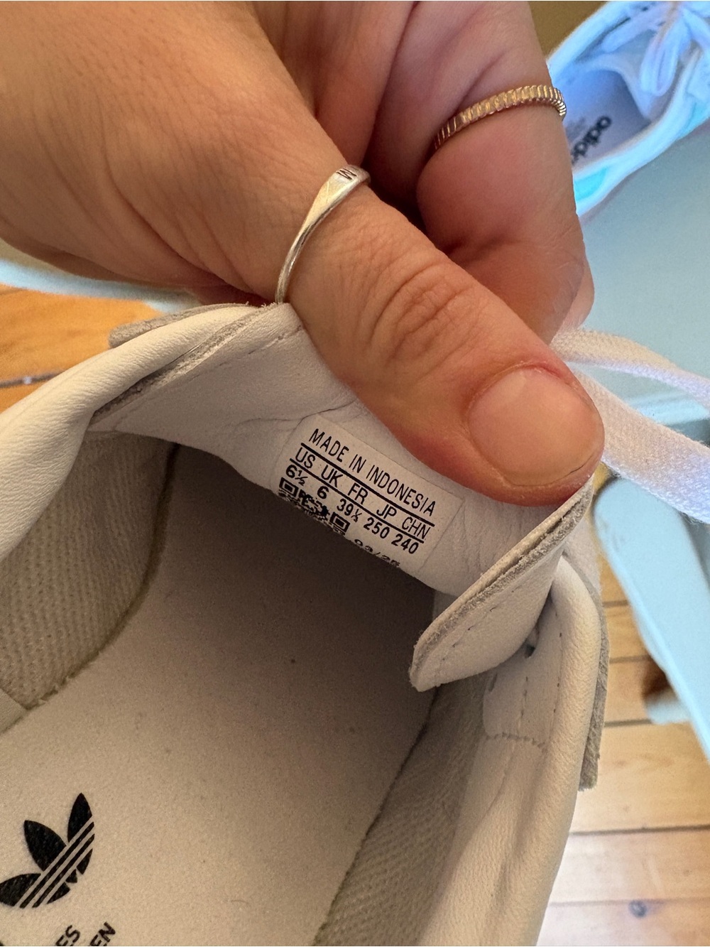 adidas White Leather Sneakers with Subtle Black Logo - Picture 3 of 4